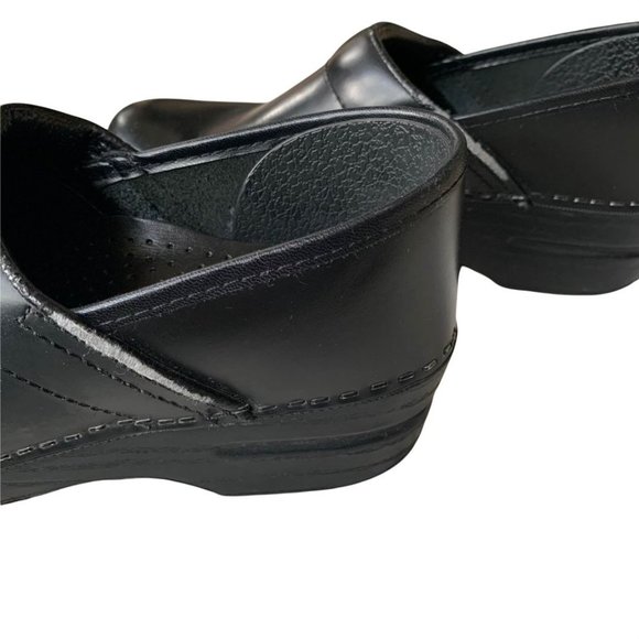 Dansko Professional Nurse Black Cabrio Leather Clogs - Picture 6 of 7
